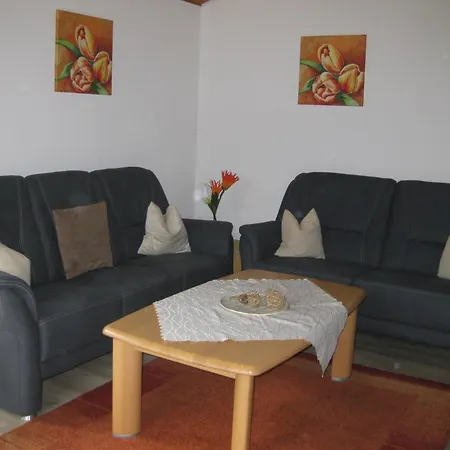 In Germany With Idyllic Nature Casa de Férias Berneburg